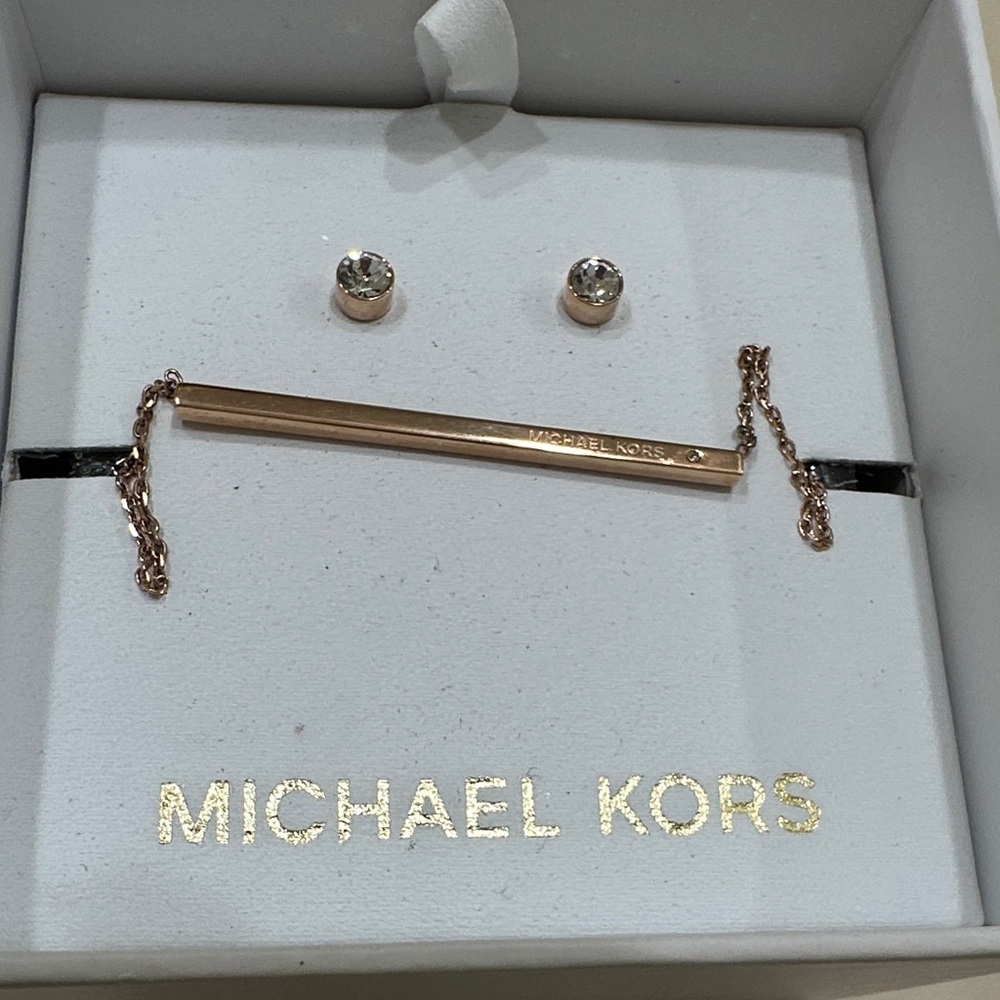 NWT Michael Kors Gold Jewelry Set